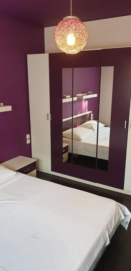 Apartments And Rooms Ivana Đảo Krk Ngoại thất bức ảnh