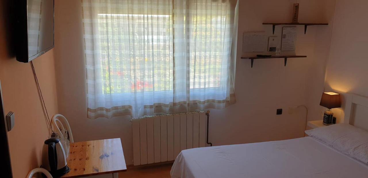 Apartments And Rooms Ivana Đảo Krk Ngoại thất bức ảnh
