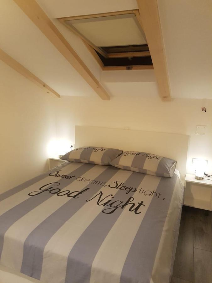 Apartments And Rooms Ivana Đảo Krk Ngoại thất bức ảnh